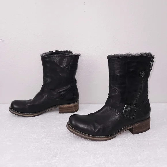 CLARKS Majorca Sun Moto Boots Black Leather Faux Fur Lined US 10 - Picture 3 of 9